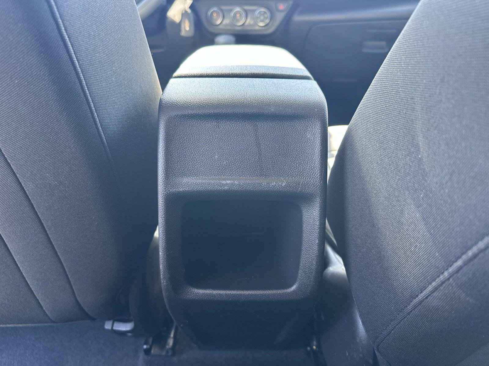 Used 2025 Chevrolet Trax LS w/ LS Convenience Package FWD image 13