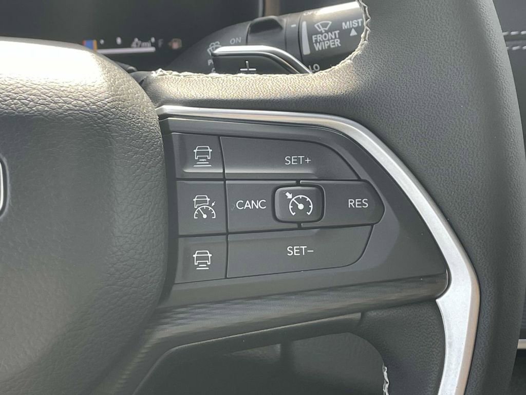 New 2025 Jeep Grand Cherokee L Laredo w/ Luxury Tech Group I image 32