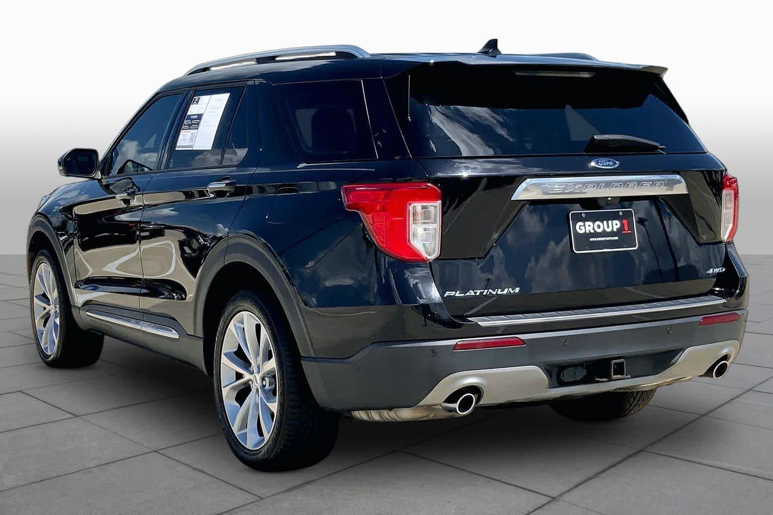 Used 2021 Ford Explorer Platinum w/ Premium Technology Package AWD/4WD image 12