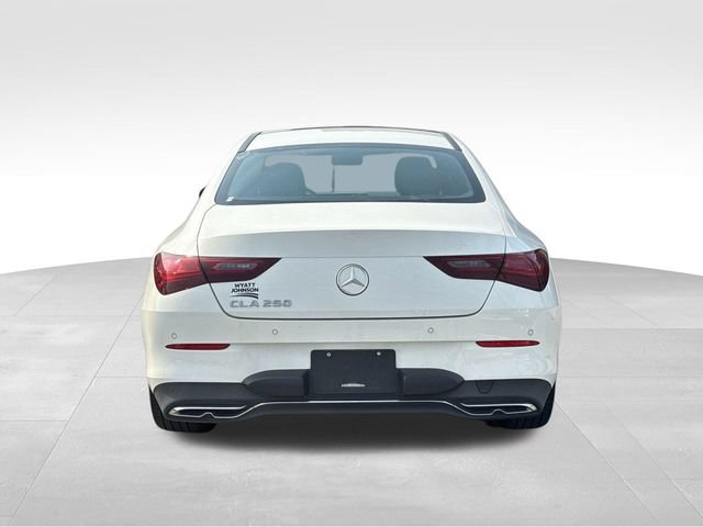 Used 2025 Mercedes-Benz CLA 250 image 4