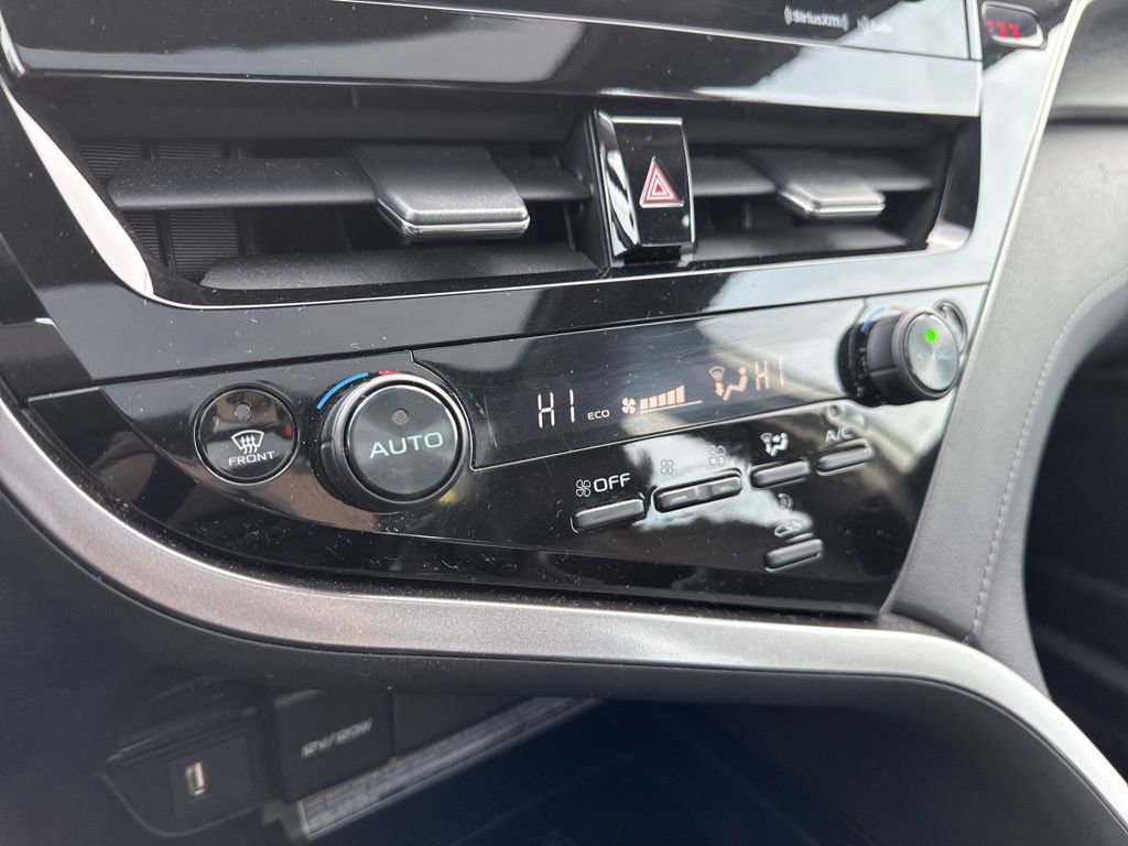 Certified 2021 Toyota Camry XLE image 31