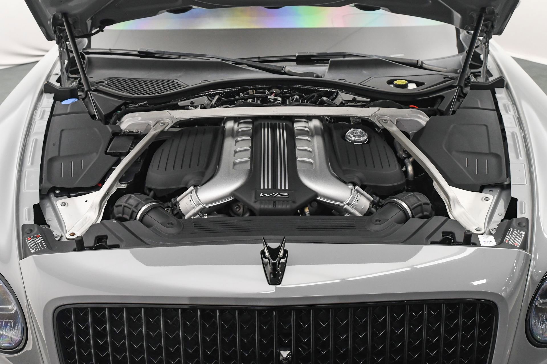 Certified 2023 Bentley Flying Spur W12 image 31