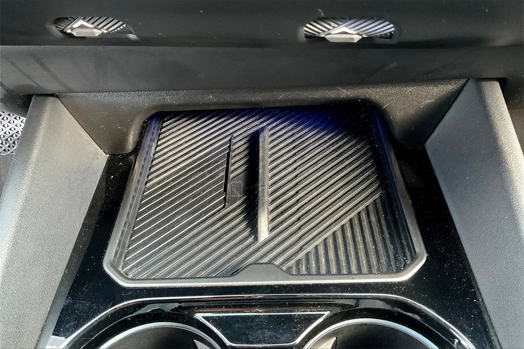 Used 2024 BMW 530i image 32