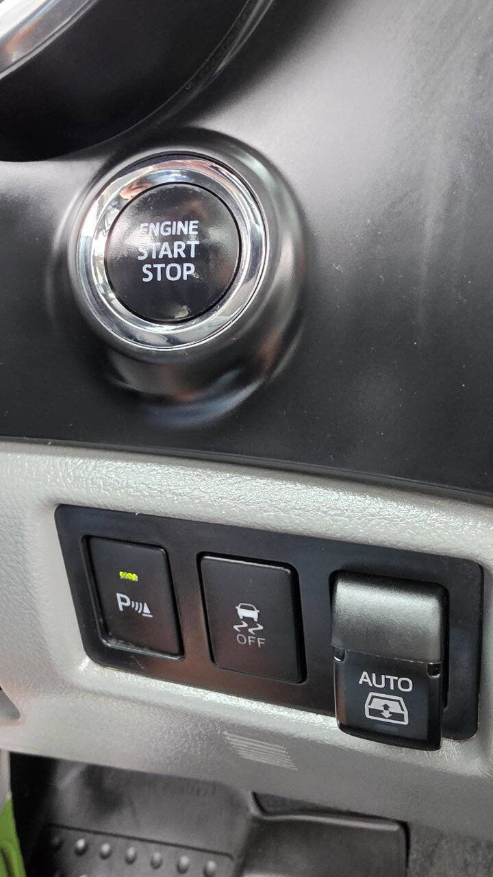 Used 2020 Toyota Sequoia SR5 w/ Premium Package AWD/4WD image 24