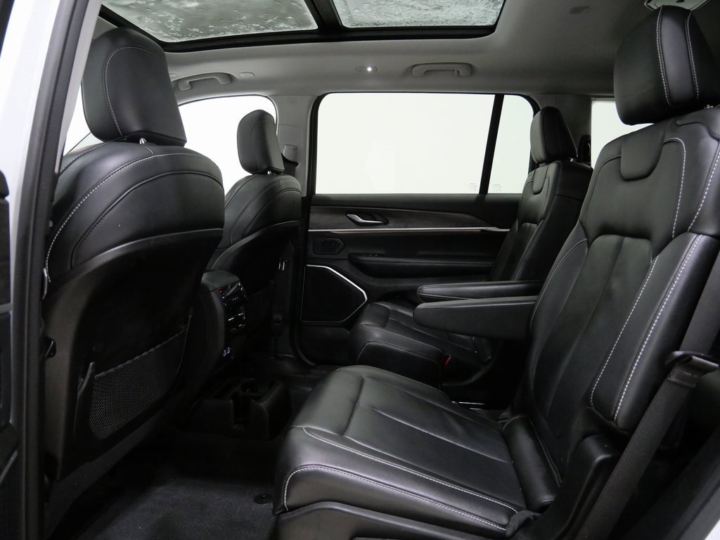 Used 2022 Jeep Grand Cherokee L Limited image 25