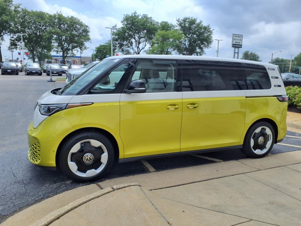 New 2025 Volkswagen ID. Buzz Pro S Plus image 4