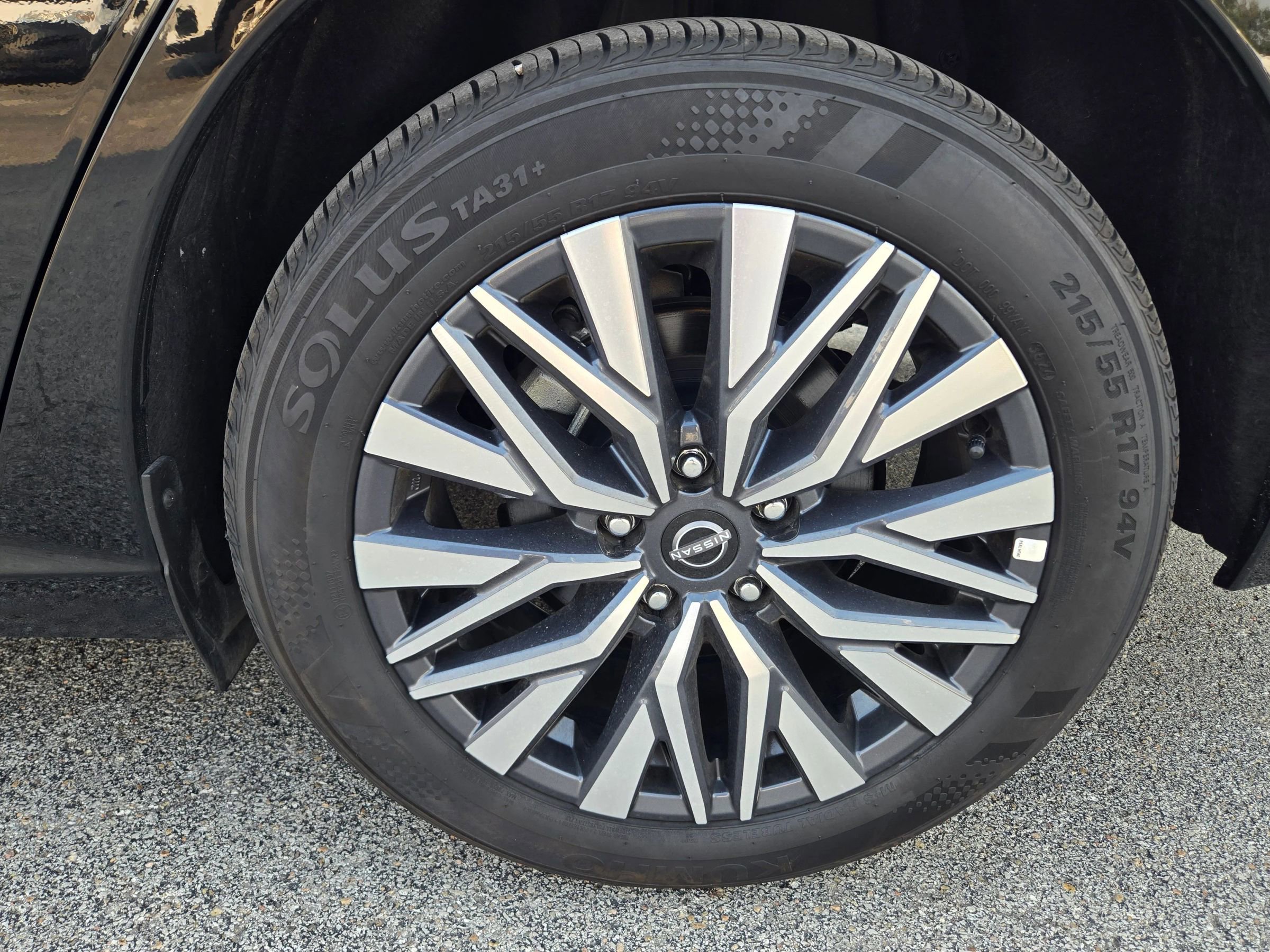 Used 2025 Nissan Altima 2.5 SV image 21