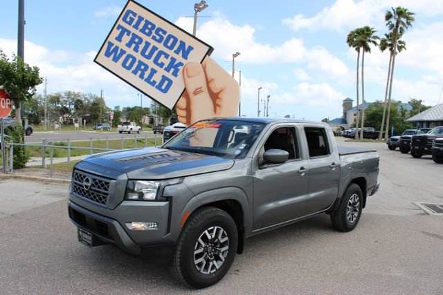 Used 2022 Nissan Frontier SV image 1