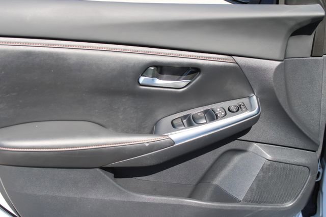 Used 2022 Nissan Sentra SR w/ Electronics Package FWD image 11