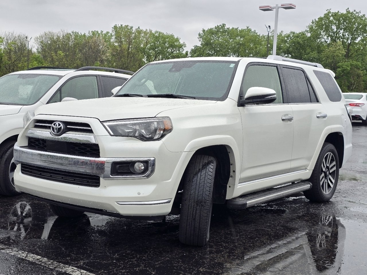 Used 2020 Toyota 4Runner Limited AWD/4WD image 3