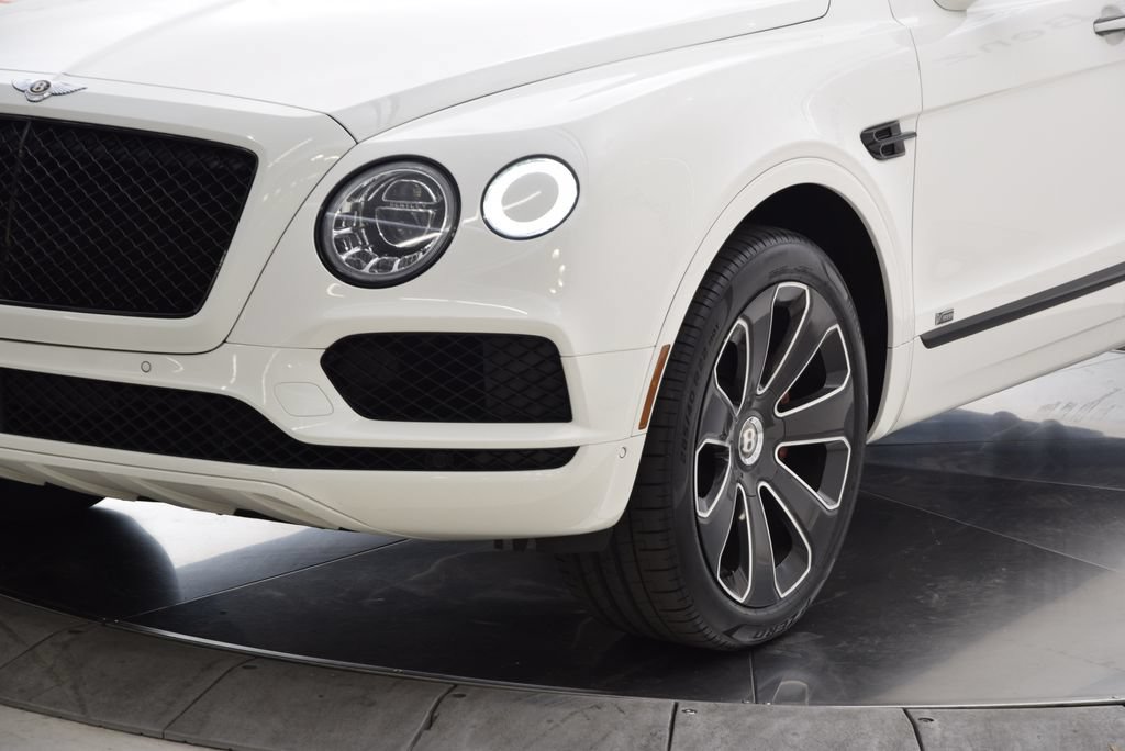 Used 2020 Bentley Bentayga Design Series AWD/4WD image 11