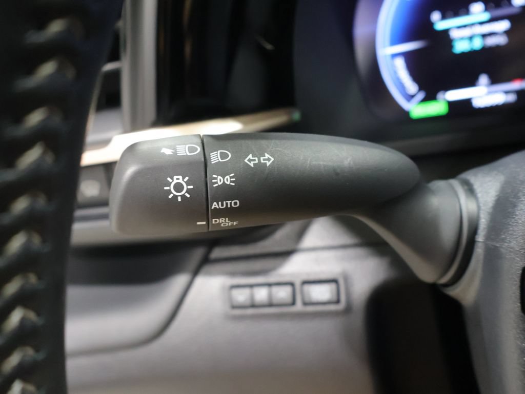 Used 2024 Toyota Crown AWD/4WD image 39