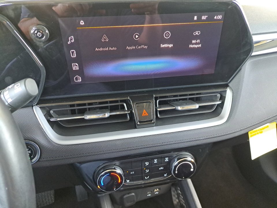 Certified 2024 Chevrolet TrailBlazer LT w/ LT Cold Weather Package FWD image 28