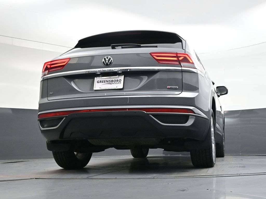 Used 2022 Volkswagen Atlas Cross Sport SE w/ Panoramic Sunroof Package image 37