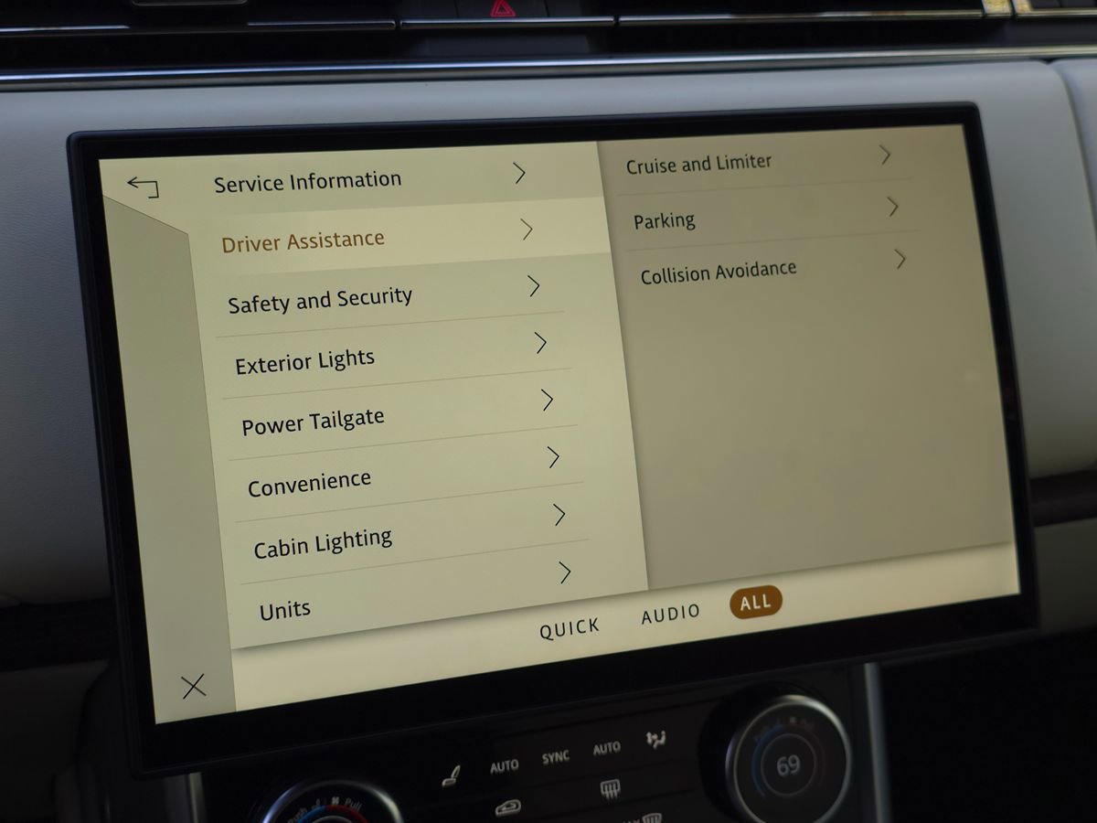Used 2023 Land Rover Range Rover SE AWD/4WD image 46