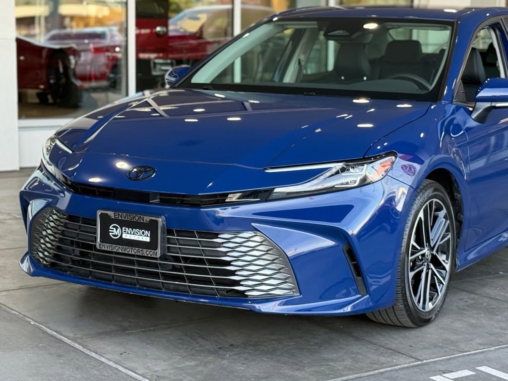Certified 2025 Toyota Camry XLE FWD image 3