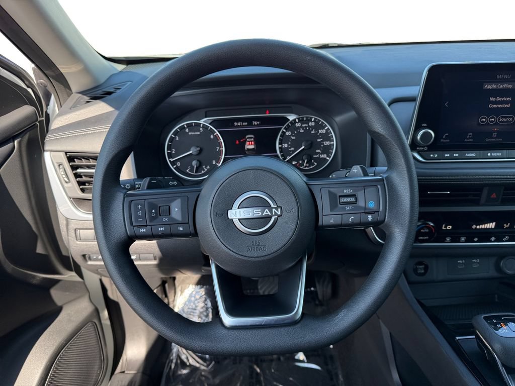Used 2024 Nissan Rogue SV AWD/4WD image 12