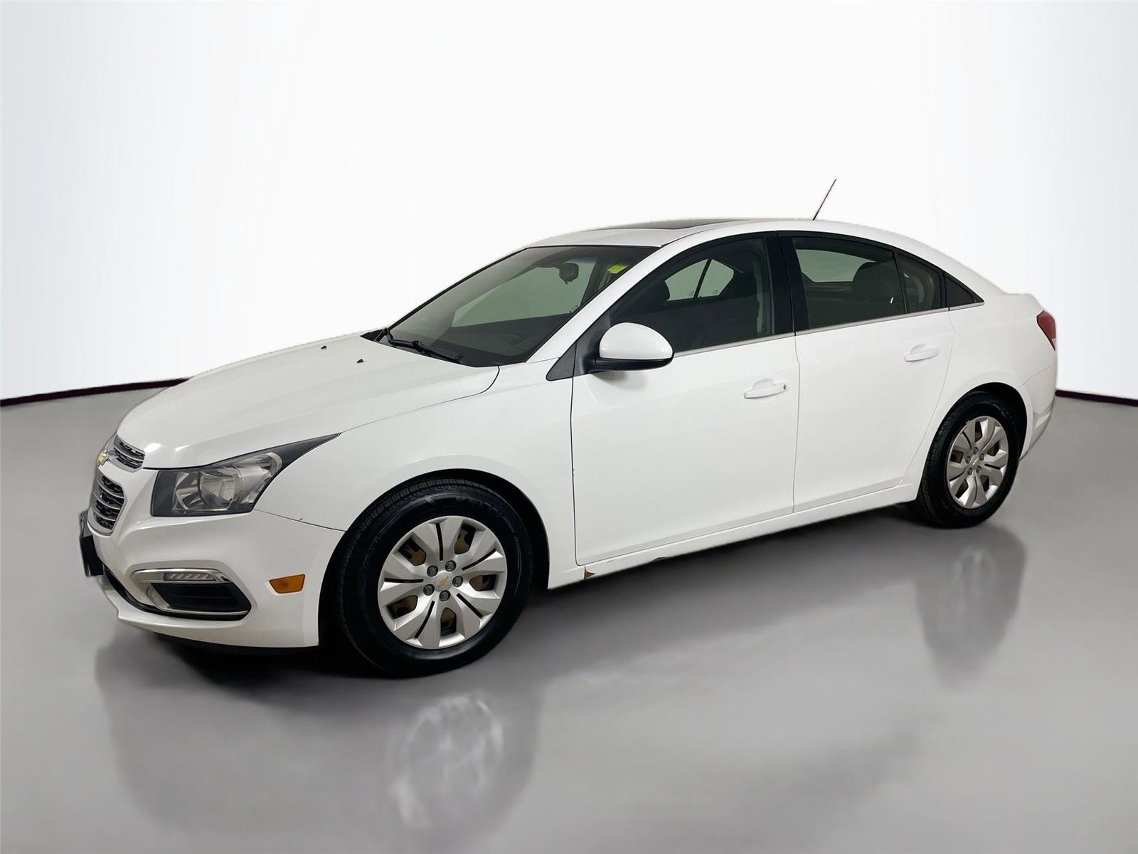 Used 2016 Chevrolet Cruze LT w/ Sun And Sound Package FWD image 8
