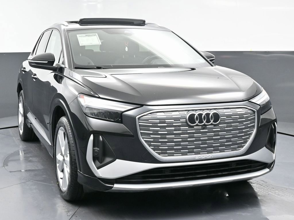 Used 2023 Audi Q4 e-tron Premium w/ Convenience Package image 4