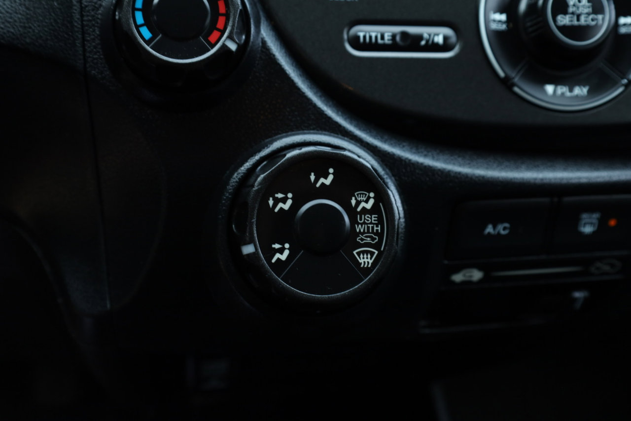 Used 2013 Honda Fit Sport image 13