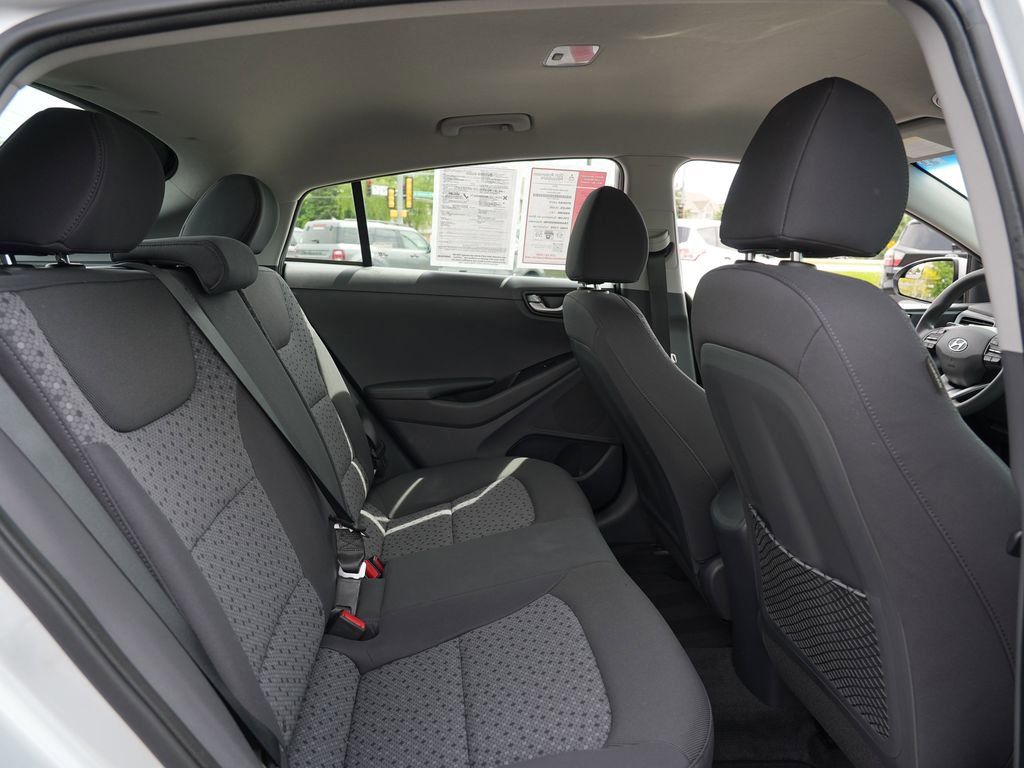 Used 2018 Hyundai Ioniq Blue FWD image 28