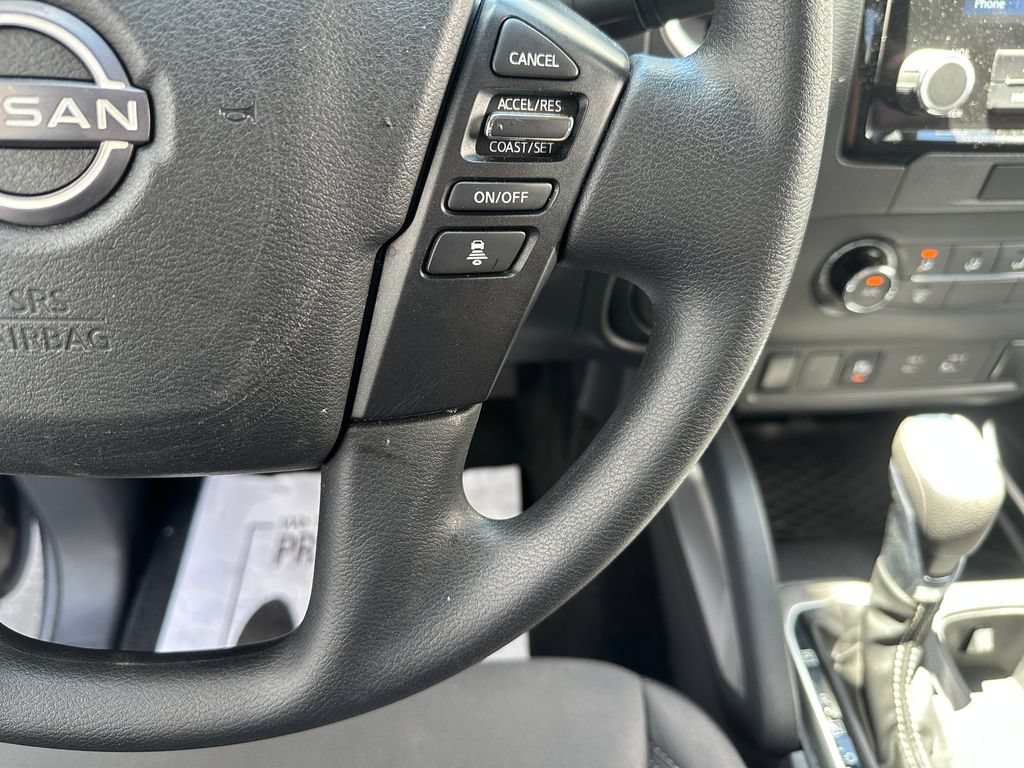 Used 2022 Nissan Frontier SV w/ Technology Package AWD/4WD image 12