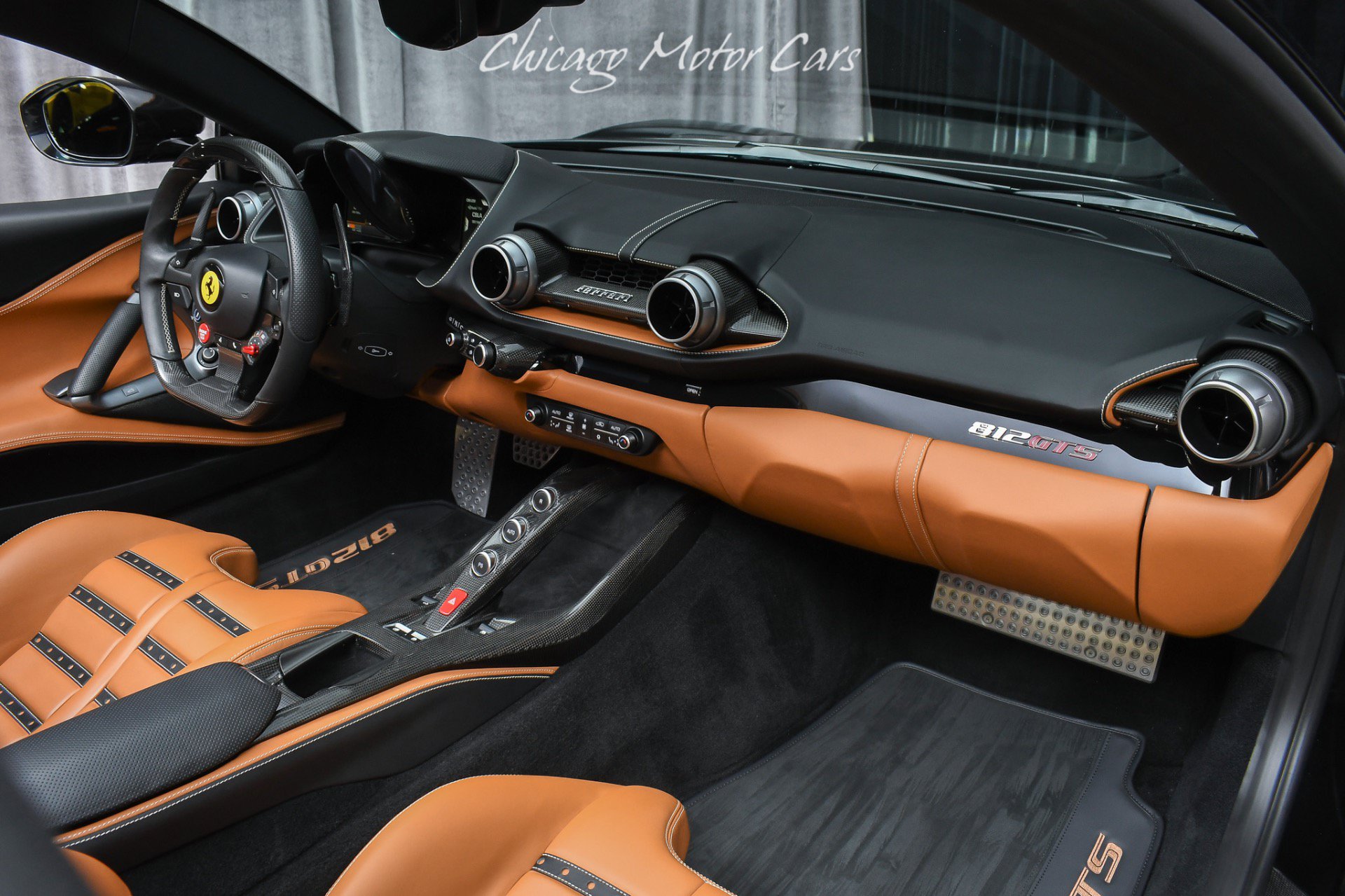 Used 2023 Ferrari 812 GTS RWD image 18