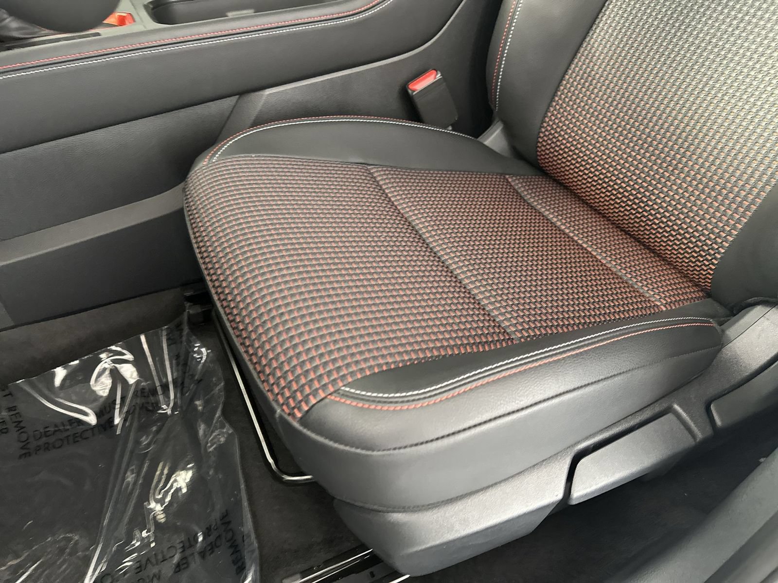 Certified 2026 Nissan Kicks SR w/ SR Premium Package FWD image 12