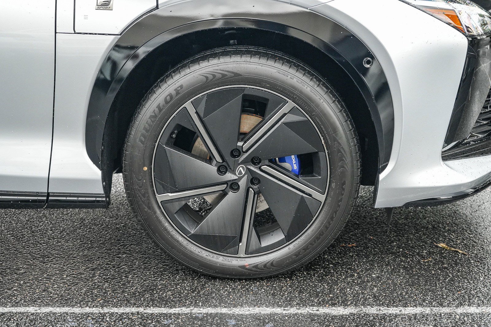 New 2026 Lexus RZ 450e AWD w/ Luxury Package image 10