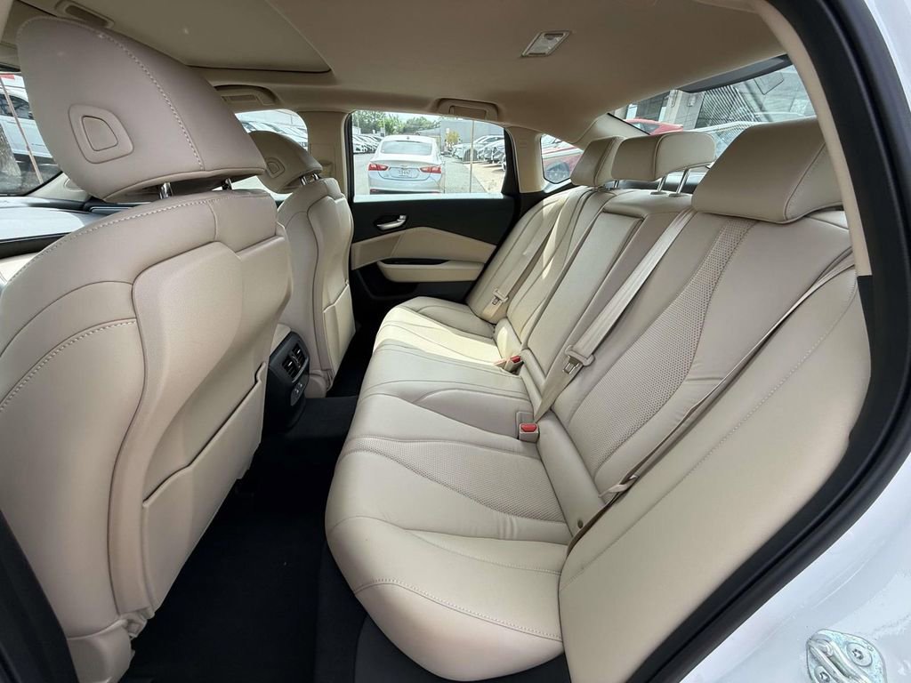 Used 2025 Acura TLX w/ Technology Package image 14