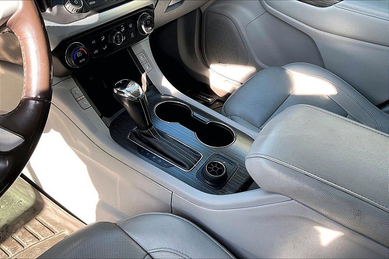 Used 2019 GMC Acadia SLT AWD/4WD image 18