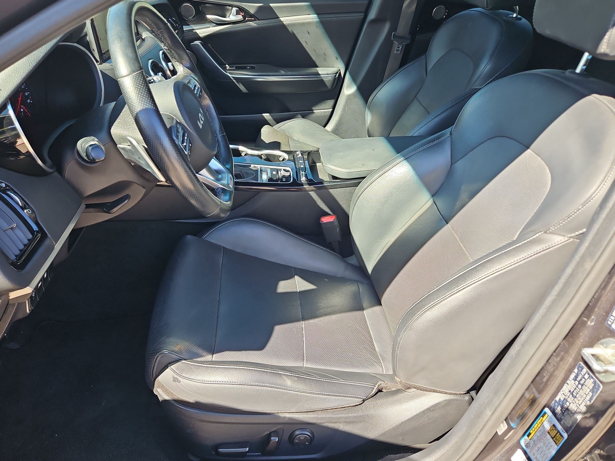 Used 2022 Kia Stinger GT-Line w/ Sun & Sound Package RWD image 25