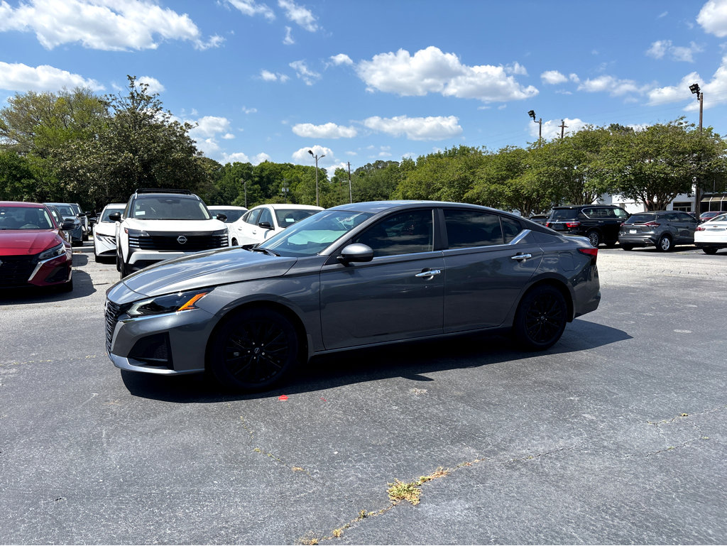 Used 2025 Nissan Altima 2.5 SV w/ SV Special Edition Package image 30