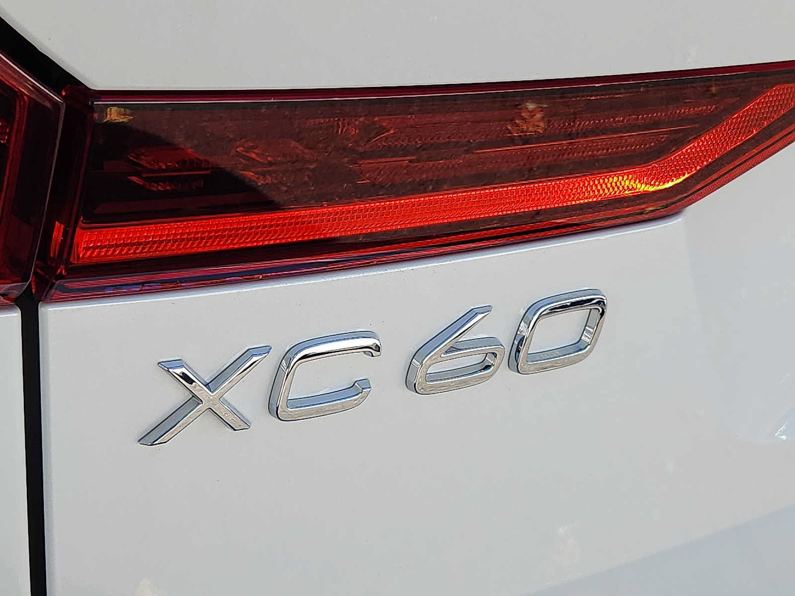 Used 2027 Volvo XC60 B5 Ultra AWD/4WD image 28
