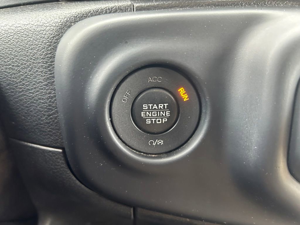 Used 2018 Jeep Wrangler Unlimited Sport image 17