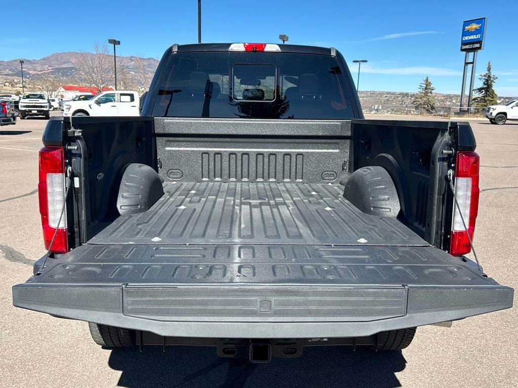 Used 2019 Ford F250 Platinum w/ Platinum Ultimate Package image 5