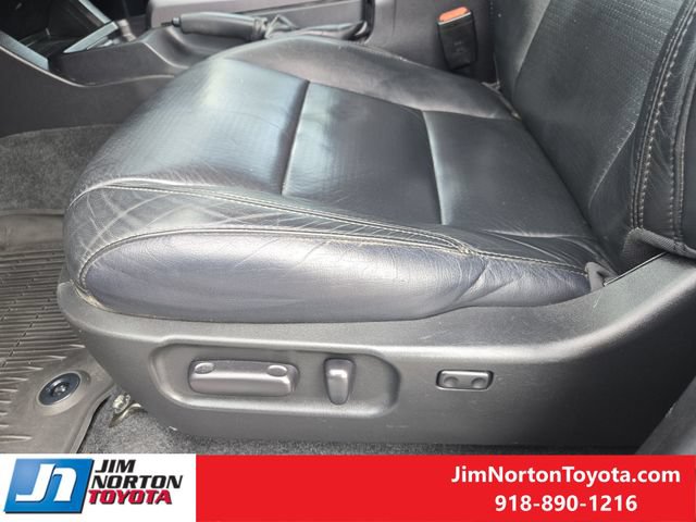 Used 2021 Toyota Tacoma TRD Off-Road w/ TRD Premium Off Road Package AWD/4WD image 26