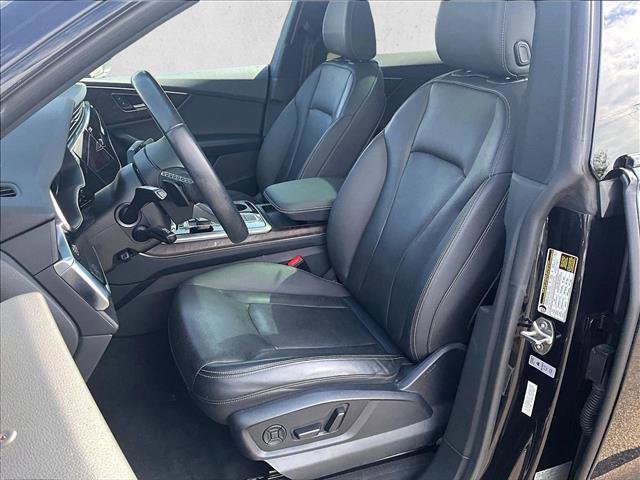Used 2021 Audi Q8 Premium Plus w/ Premium Plus Package image 25