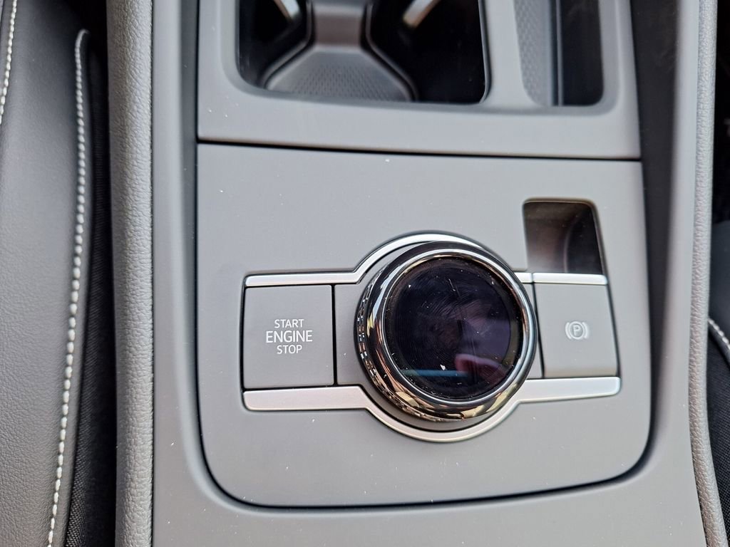 New 2026 Volkswagen Tiguan SE R-Line image 17