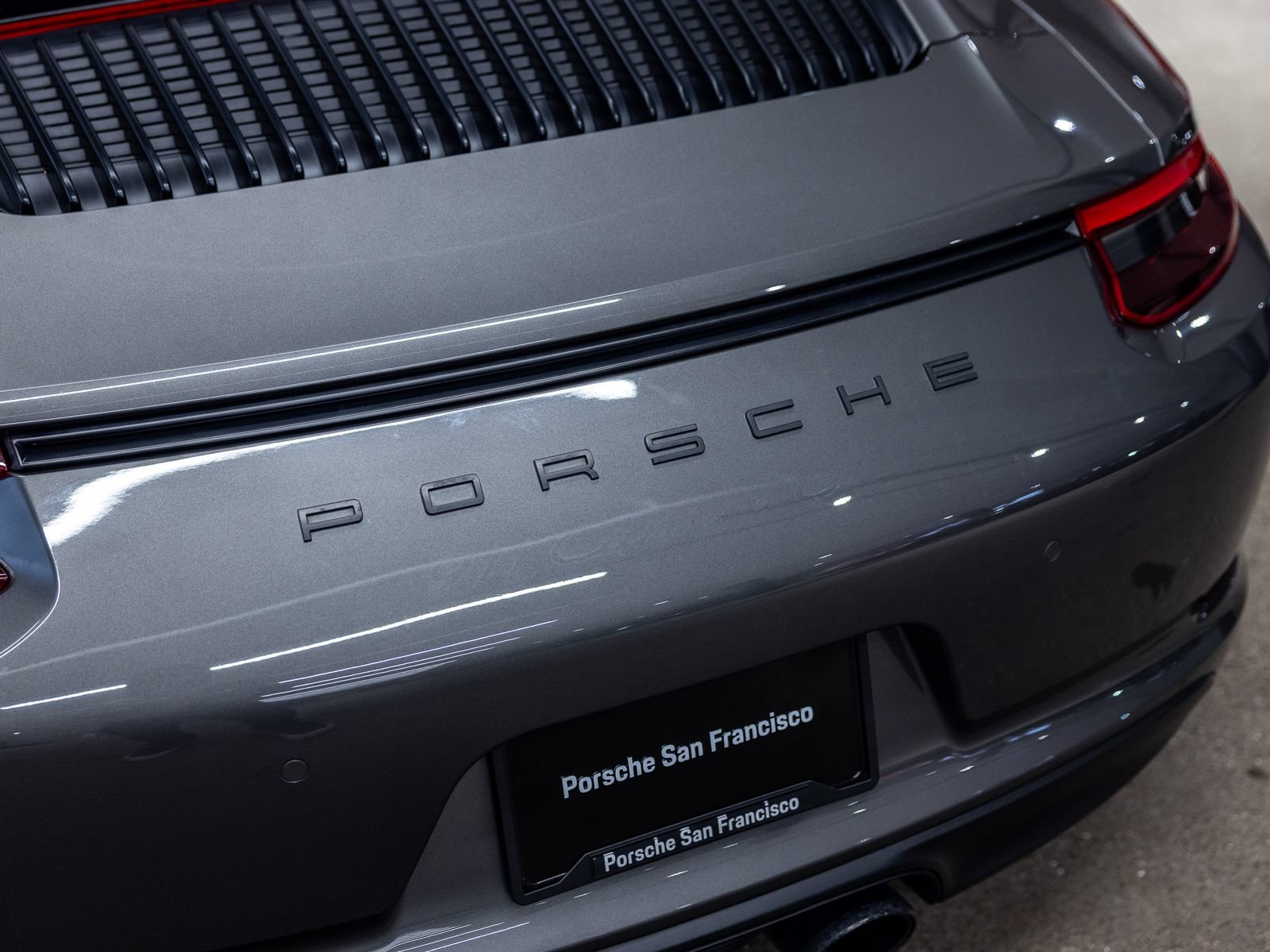 Certified 2018 Porsche 911 Carrera GTS RWD image 22