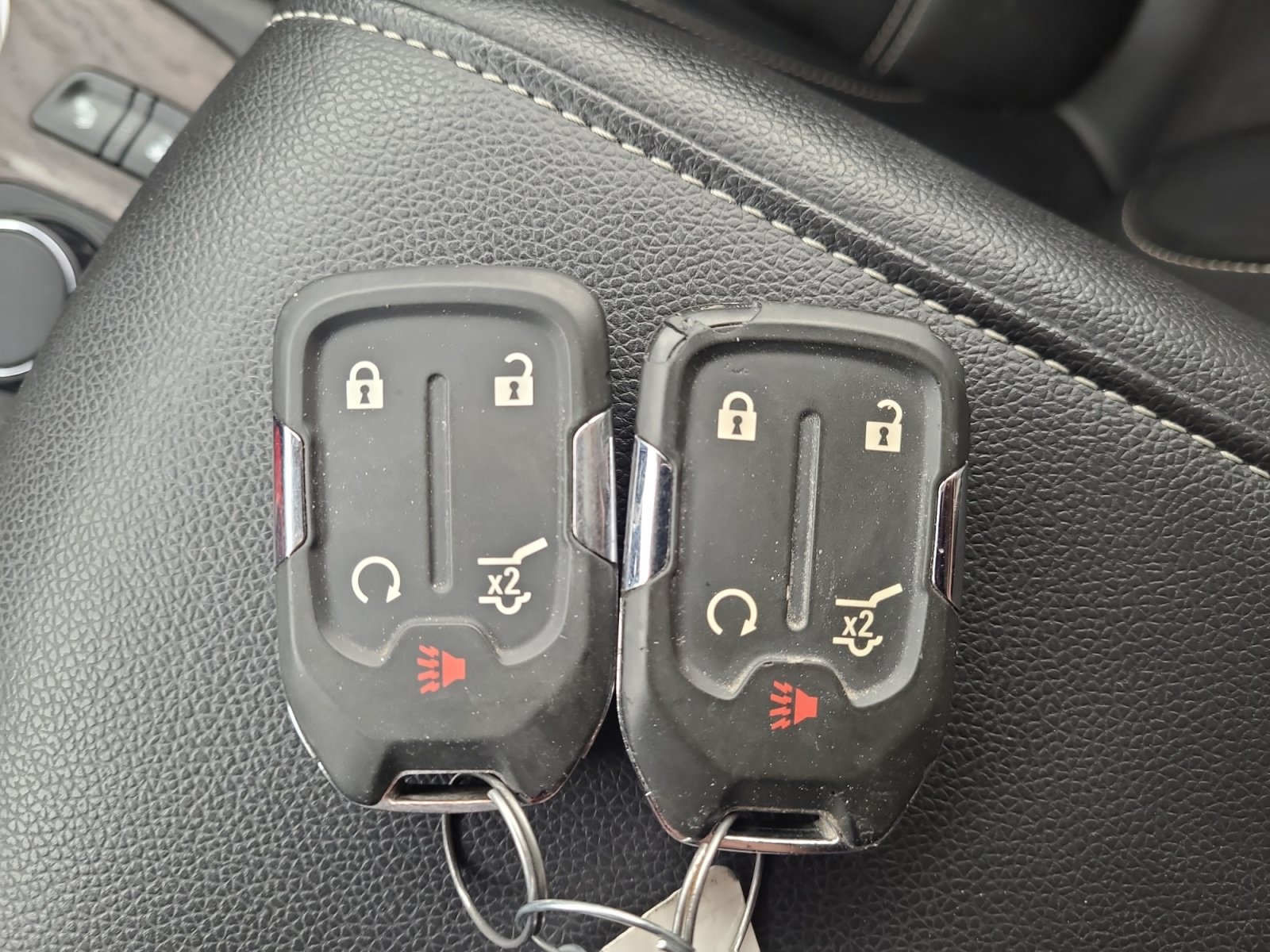 Used 2023 GMC Acadia Denali FWD image 33