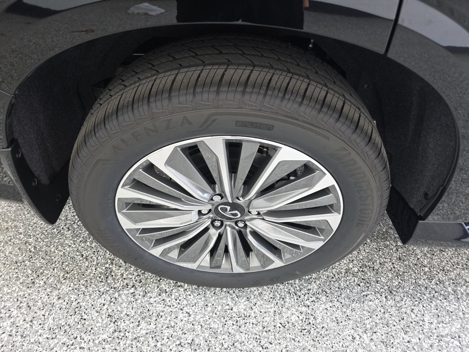 New 2026 INFINITI QX80 Luxe w/ Cargo Package RWD image 15