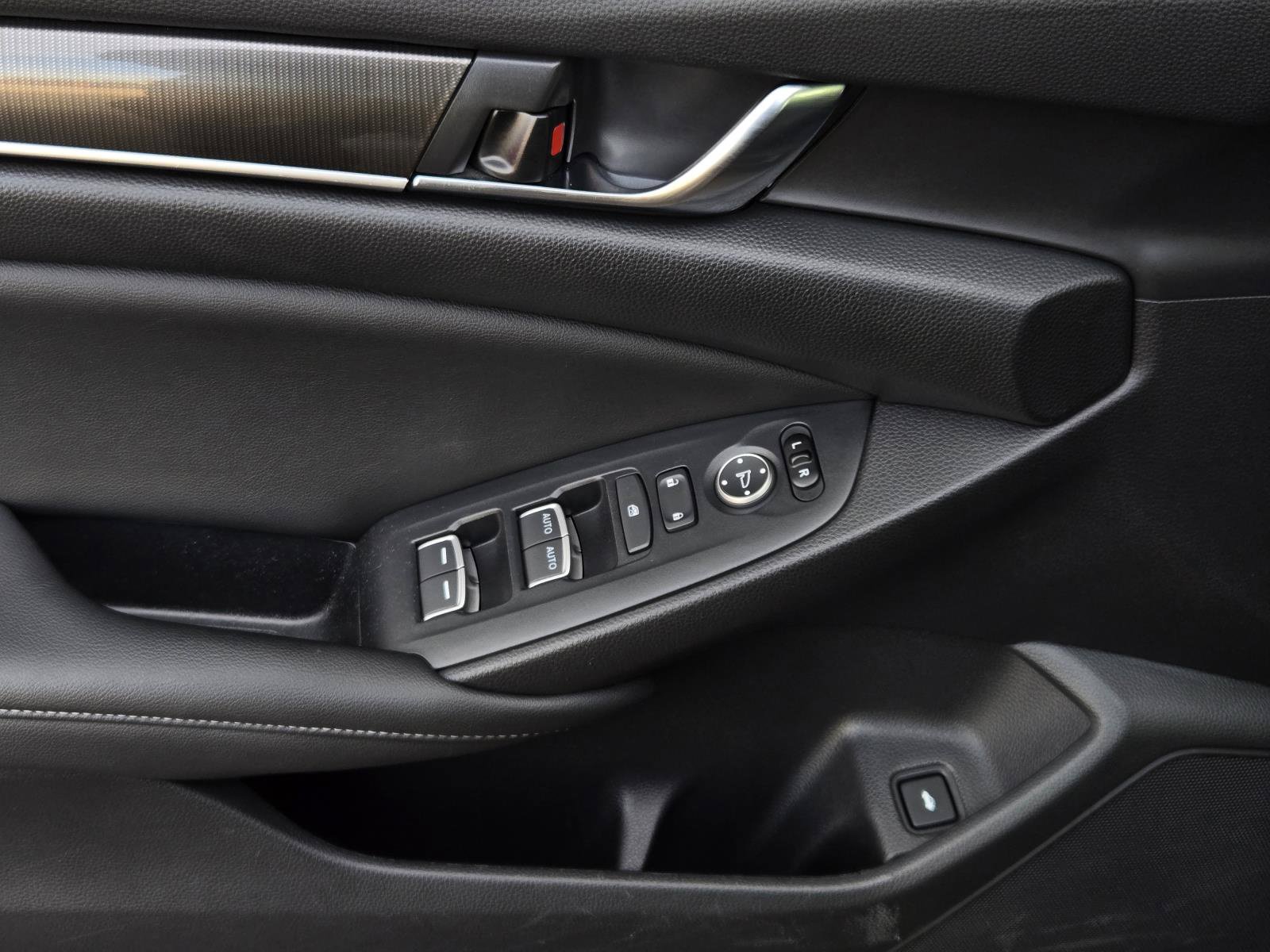 Used 2020 Honda Accord Sport image 22