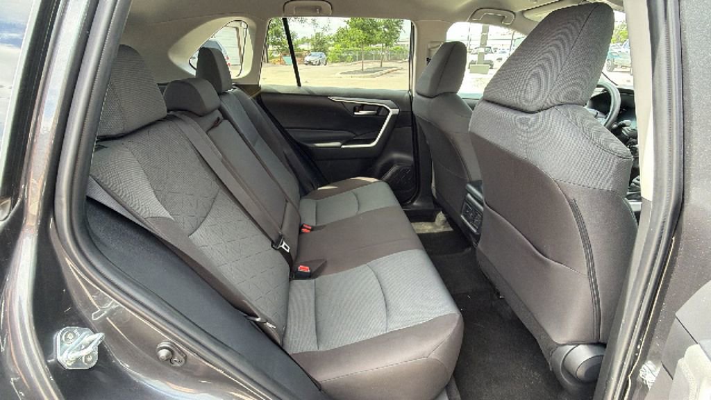 Certified 2025 Toyota RAV4 XLE AWD/4WD image 39
