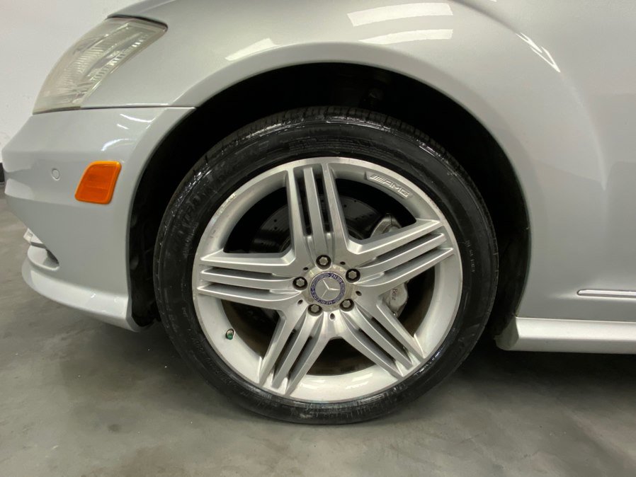 Used 2013 Mercedes-Benz S 550 4MATIC w/ Sport Pkg image 20