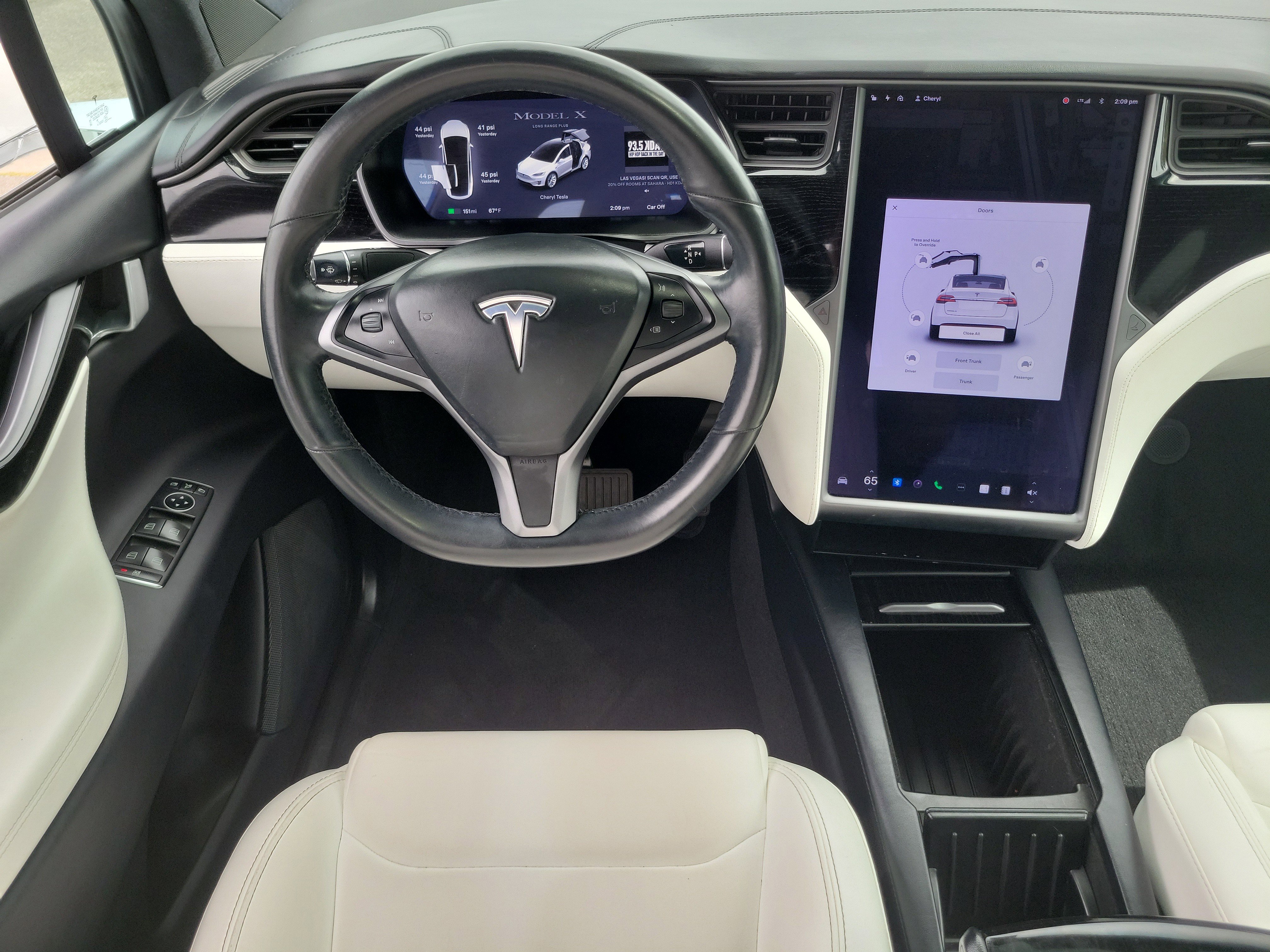 Used 2020 Tesla Model X image 8