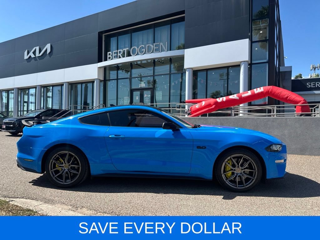 Used 2022 Ford Mustang GT w/ Equipment Group 301A RWD image 4