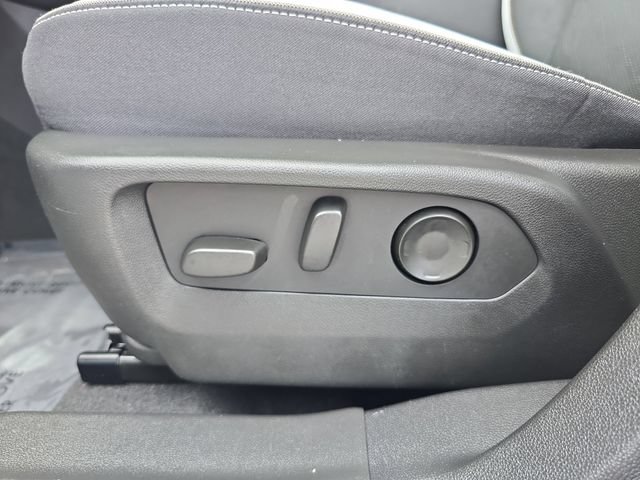Certified 2025 Buick Envision Sport Touring AWD/4WD image 18