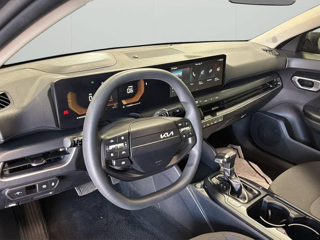 Used 2026 Kia K4 FWD image 28