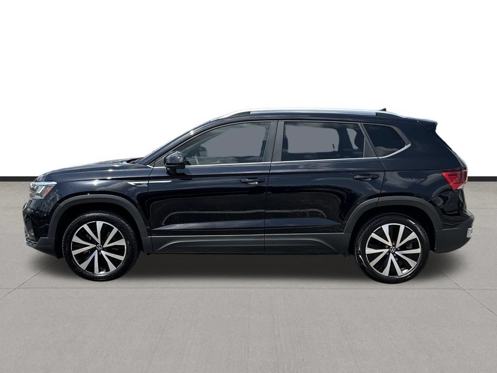 Used 2023 Volkswagen Taos SE FWD image 8